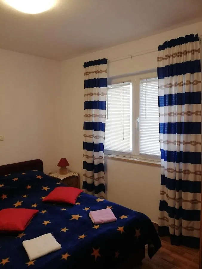 Apartments Defranceski Kavran Hırvatistan