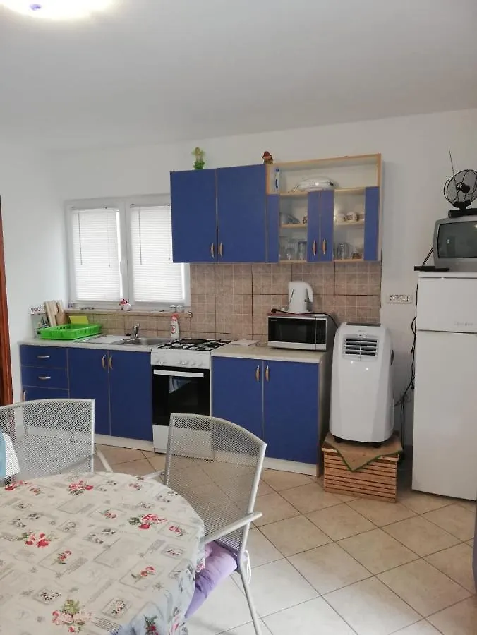 Apartments Defranceski Kavran