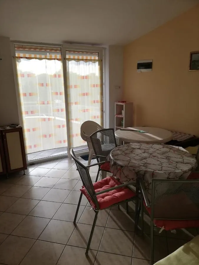 Apartments Defranceski Kavran